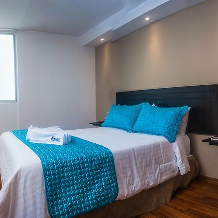 Hotel Sabet Quito Esterno foto