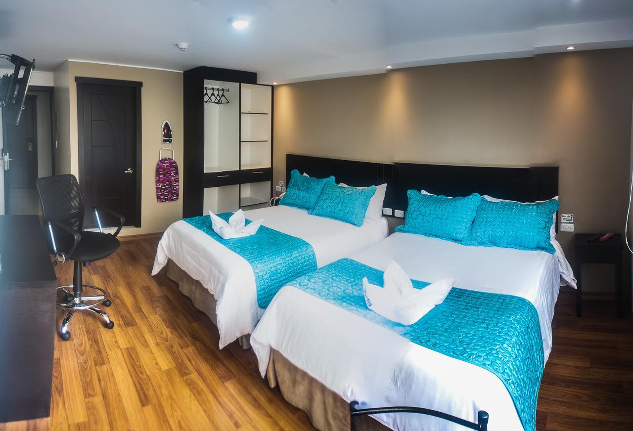 Hotel Sabet Quito Esterno foto